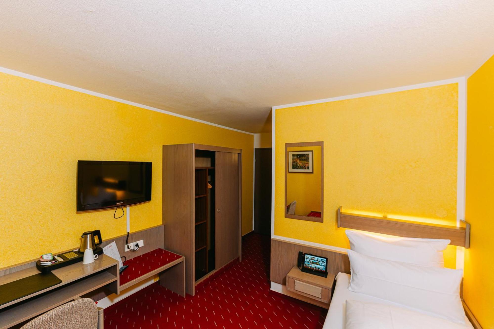 Hotel Restaurant Krone Sulzbach am Kocher Exterior photo